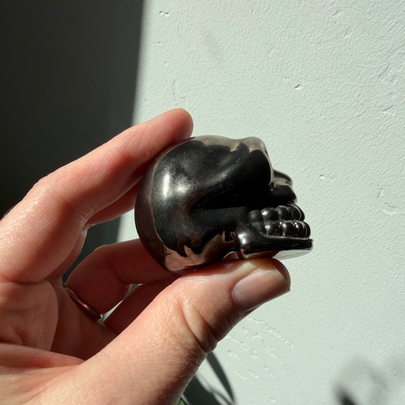 Metallic skull - Picture 3 of 4